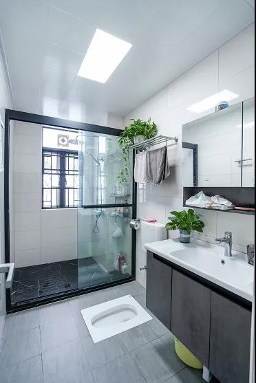 83㎡三居室，現(xiàn)代簡約與實(shí)用主義結(jié)合，舒適又寫意